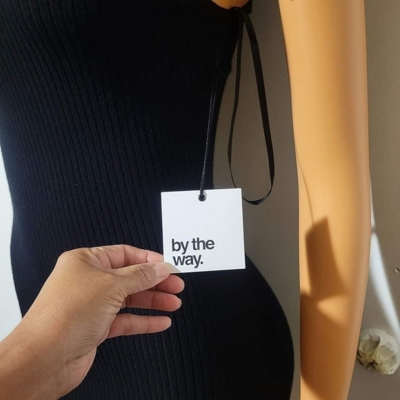 BY THE WAY NWT Tara off shoulder Ribbed Knit dress size small. - Picture 5 of 6